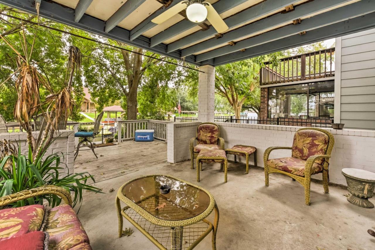 Quiet Lake Conroe Townhome With 2 Boat Slips! Willis Eksteriør bilde