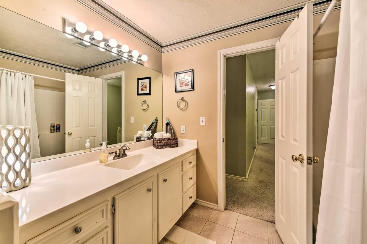 Quiet Lake Conroe Townhome With 2 Boat Slips! Willis Eksteriør bilde