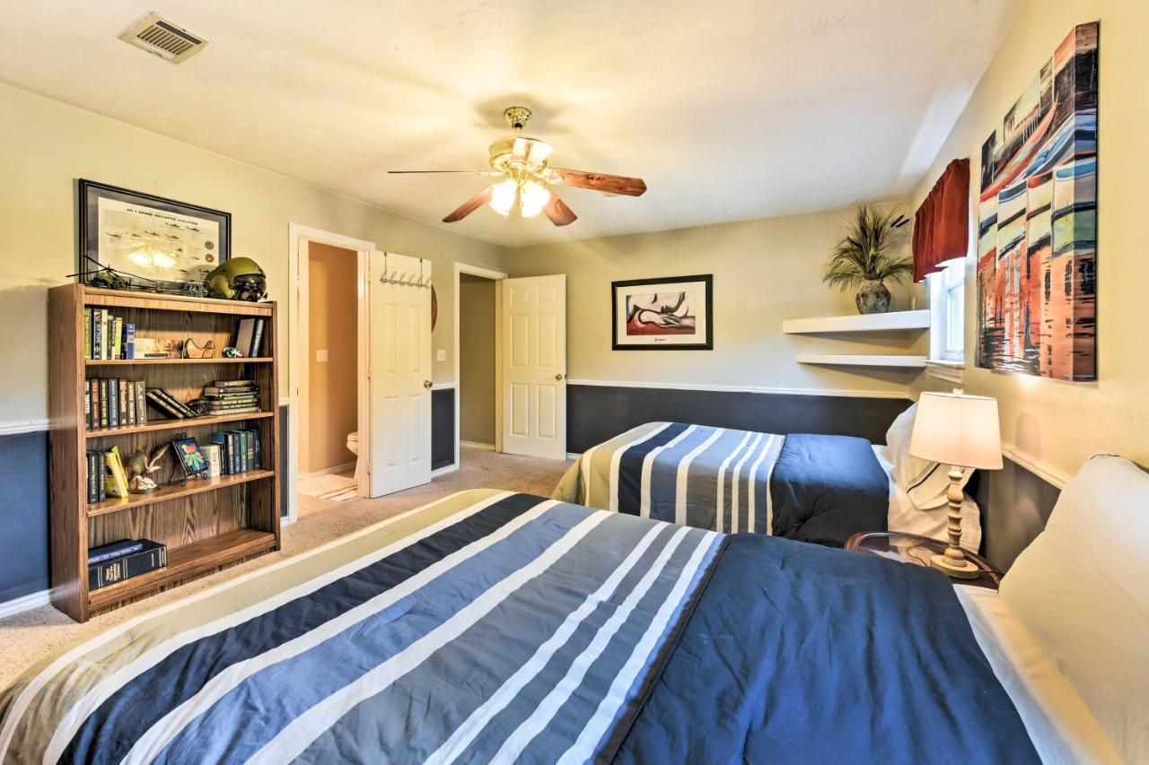 Quiet Lake Conroe Townhome With 2 Boat Slips! Willis Eksteriør bilde